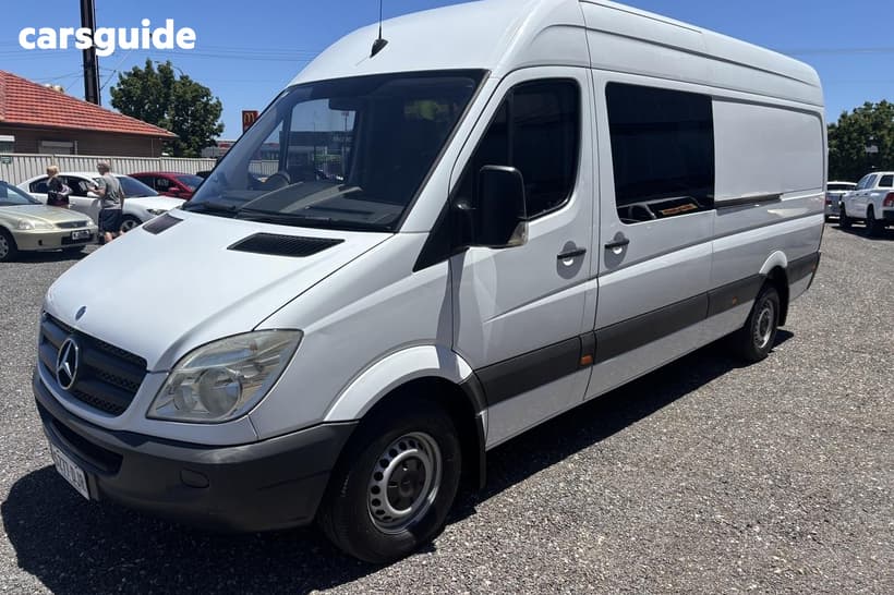 White 2009 Mercedes-Benz Sprinter Commercial 311 CDI