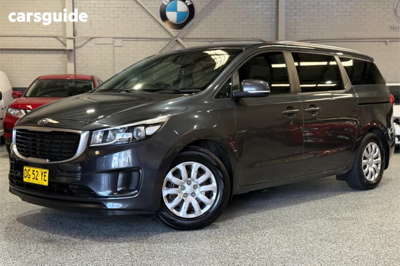 Grey 2016 Kia Carnival Wagon S