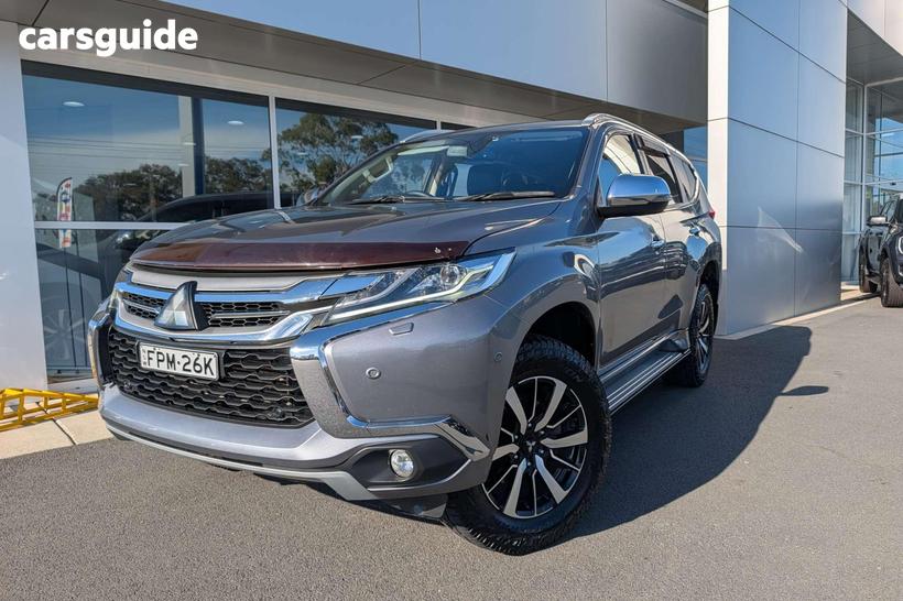 Grey 2017 Mitsubishi Pajero Sport Wagon Exceed (4X4) 7 Seat