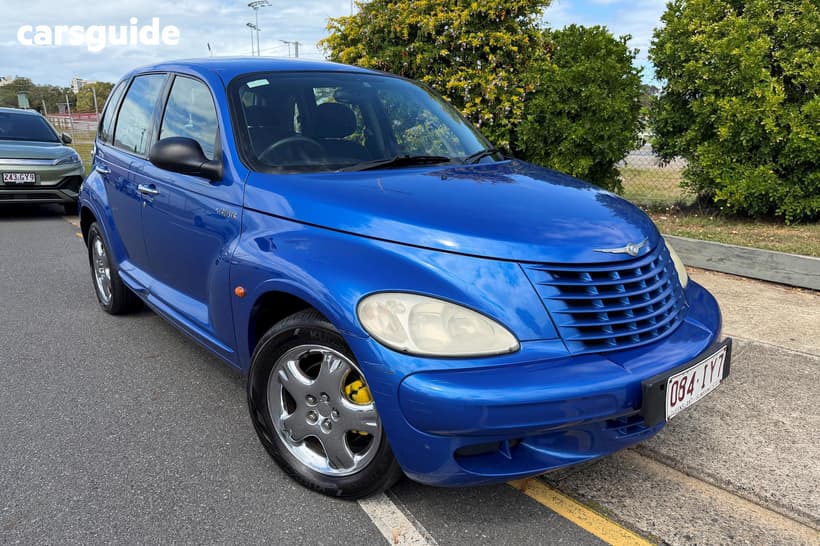 Blue 2004 Chrysler PT Cruiser Hatchback Classic