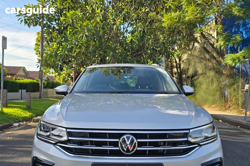 Silver 2021 Volkswagen Tiguan Wagon 162 Tsi Elegance