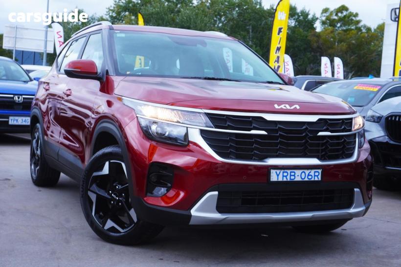 Orange 2024 Kia Seltos Wagon Sport (Fwd)