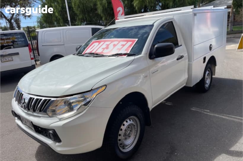 White 2015 Mitsubishi Triton Cab Chassis Glx