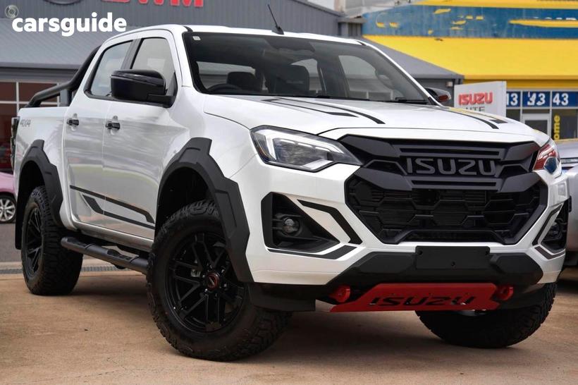 White 2025 Isuzu D-MAX Crew Cab Utility Blade (4X4)