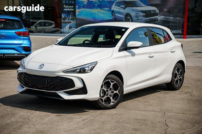White 2025 MG MG3 Hatchback Excite