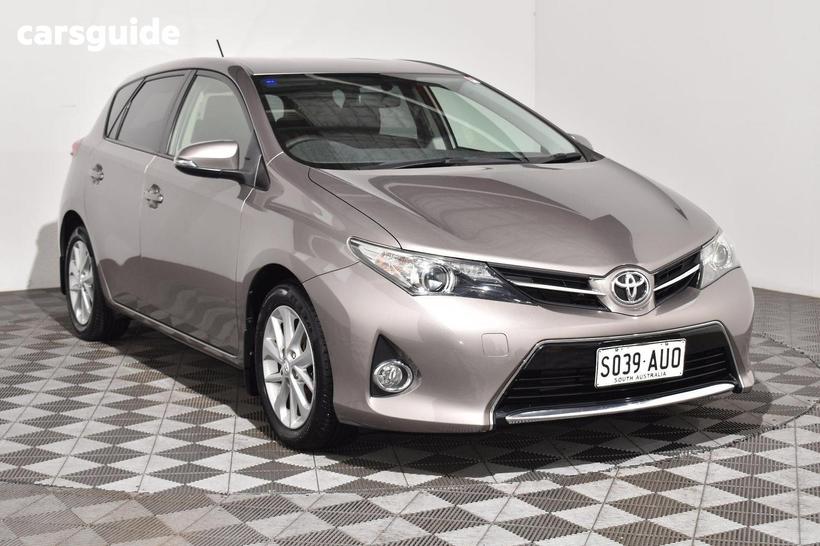 Bronze 2012 Toyota Corolla Hatchback Ascent Sport