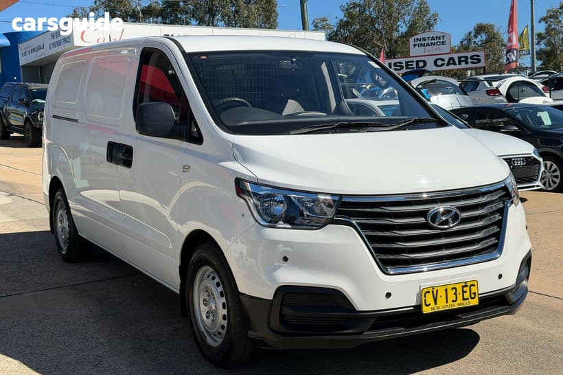 White 2019 Hyundai Iload Van 3S Liftback