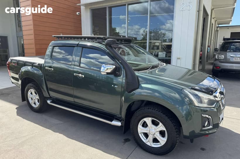Green 2017 Isuzu D-MAX Crew Cab Utility Ls-U Hi-Ride (4X4)