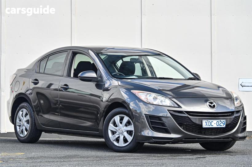 Grey 2009 Mazda 3 Sedan Neo
