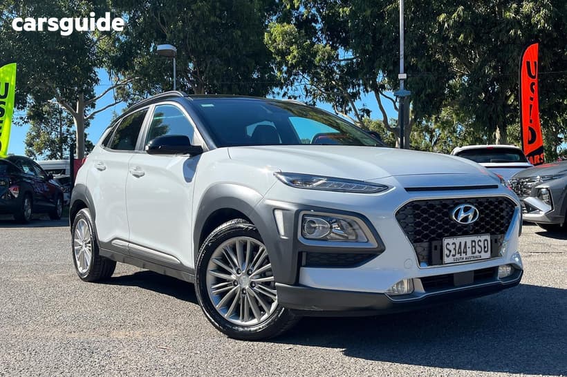 White 2017 Hyundai Kona Wagon Elite (Awd)