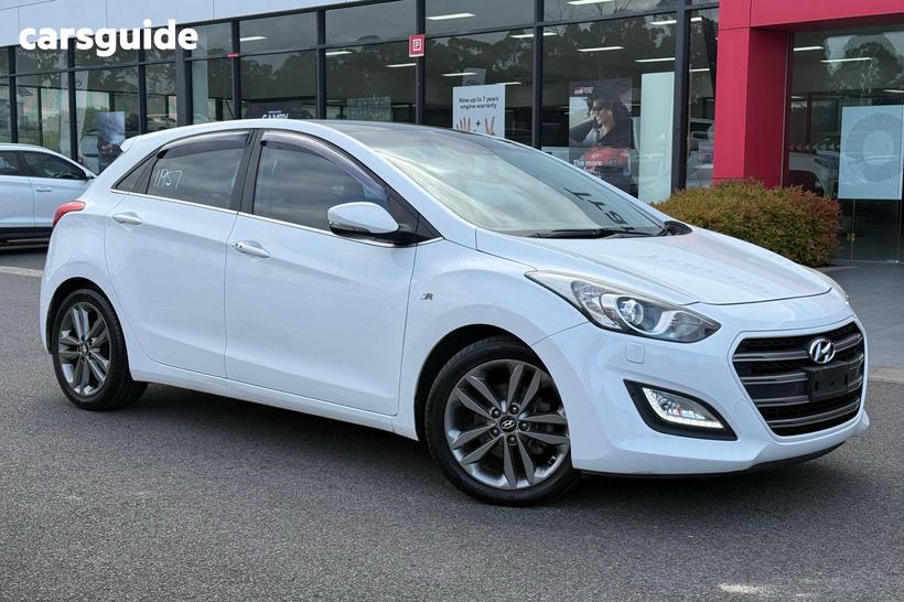 White 2015 Hyundai I30 Hatchback Sr Premium