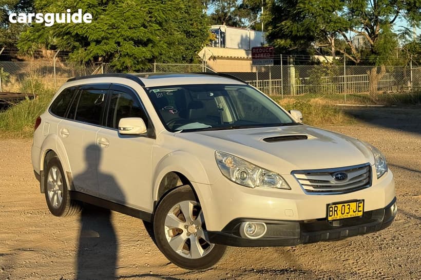 White 2010 Subaru Outback Wagon 2.0D Premium