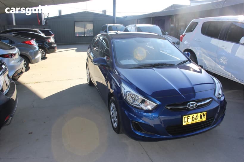 Blue 2015 Hyundai Accent Hatchback Active