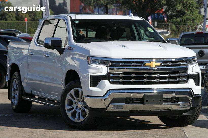 White 2025 Chevrolet Silverado Crew Cab Pickup 1500 Ltz Premium