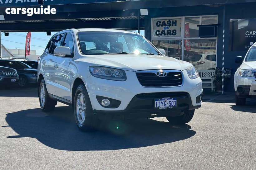 White 2011 Hyundai Santa FE Wagon Slx (Fwd)