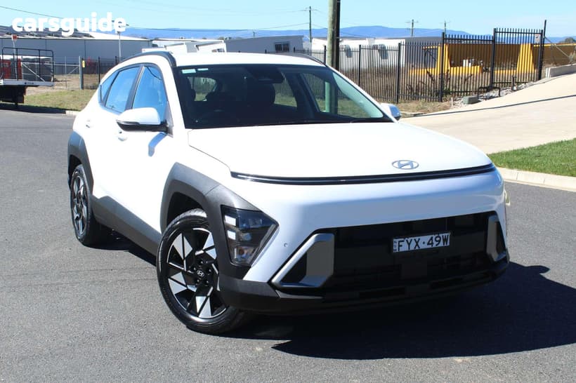 White 2024 Hyundai Kona Wagon