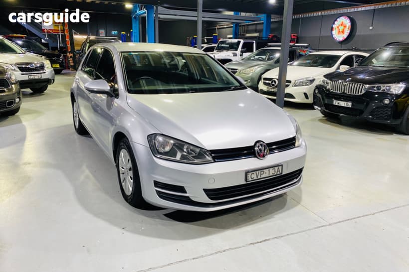 White 2014 Volkswagen Golf Hatchback 90 Tsi Comfortline