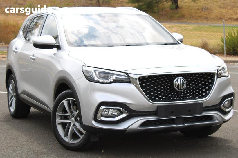 Silver 2024 MG HS Wagon Essence