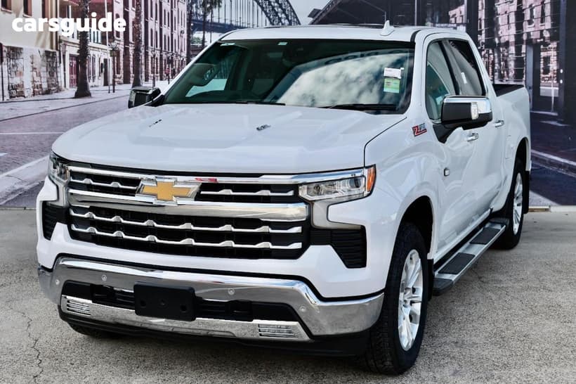 White 2025 Chevrolet Silverado Crew Cab Pickup 1500 Ltz Premium