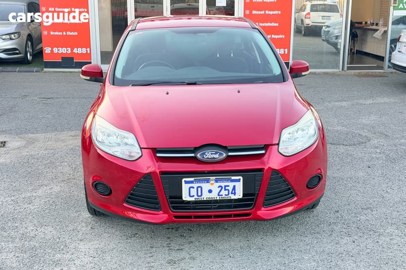 Red 2014 Ford Focus Hatchback Ambiente