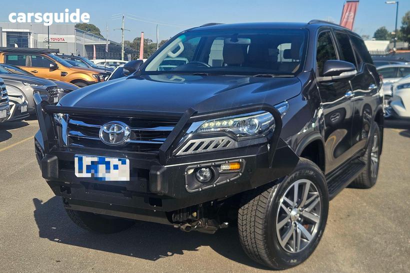 Grey 2015 Toyota Fortuner Wagon Crusade