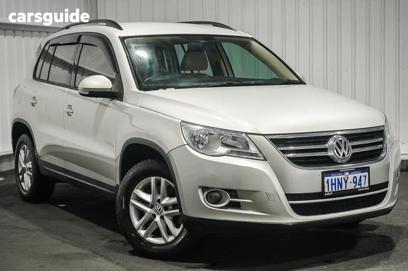 Silver 2010 Volkswagen Tiguan Wagon 125 Tsi