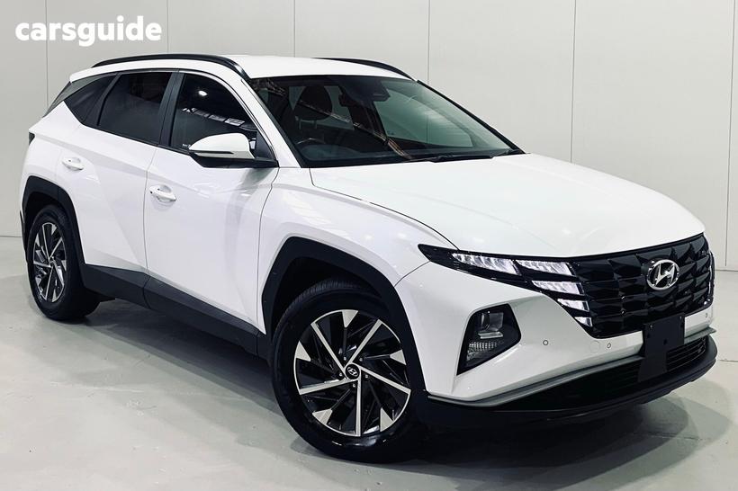 White 2023 Hyundai Tucson Wagon Elite (Awd)