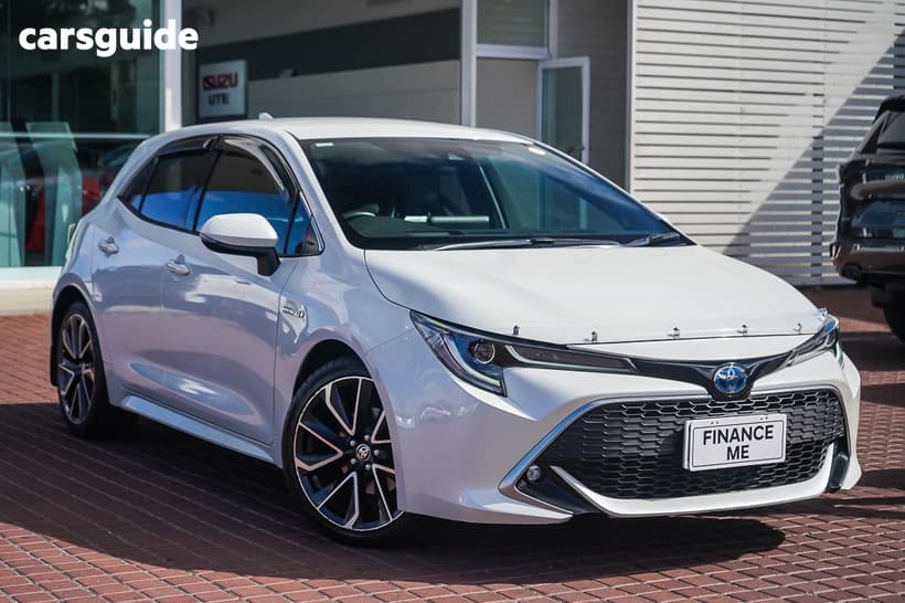 White 2019 Toyota Corolla Hatchback Zr (Hybrid)