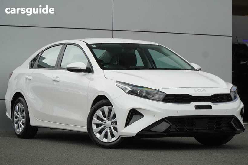 White 2024 Kia Cerato Sedan S