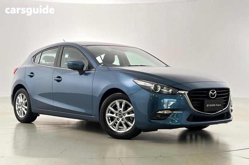 Blue 2018 Mazda 3 Hatchback Touring