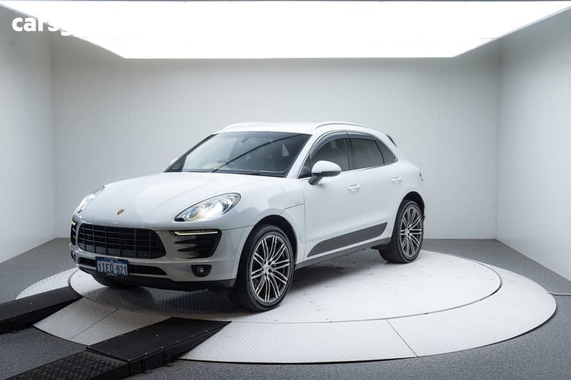 White 2014 Porsche Macan Wagon S Diesel