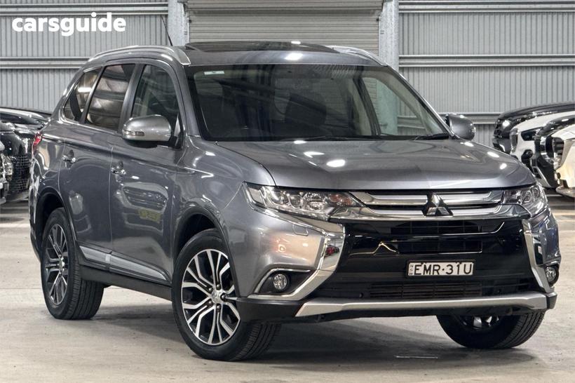 Grey 2015 Mitsubishi Outlander Wagon Exceed (4X4)