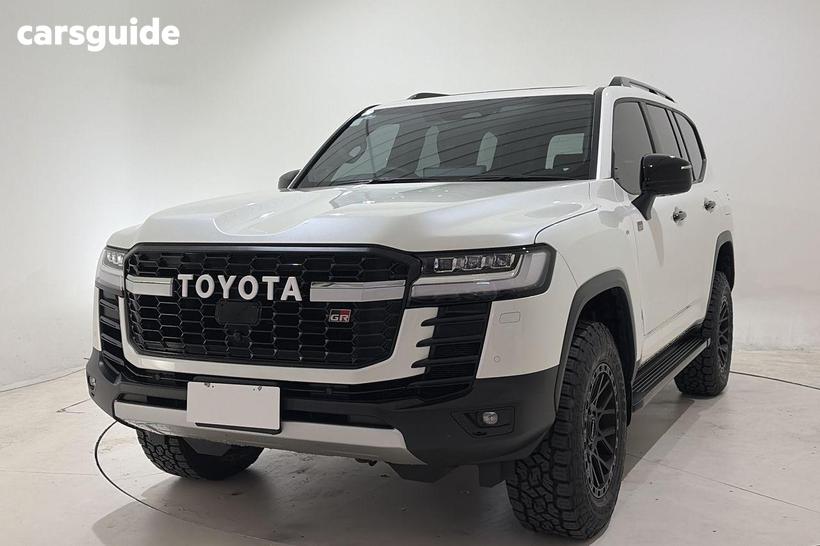 White 2025 Toyota Landcruiser Wagon Lc300 Gr-S (4X4)