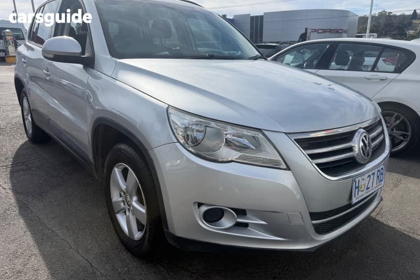 Grey 2010 Volkswagen Tiguan Wagon 125 Tsi