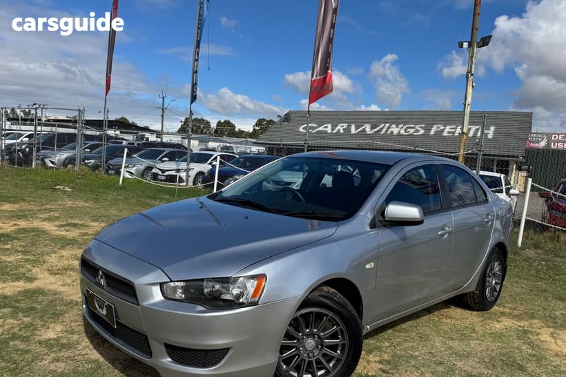 Silver 2012 Mitsubishi Lancer Sedan Es