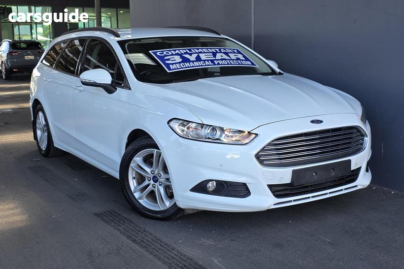 White 2017 Ford Mondeo Hatchback Ambiente