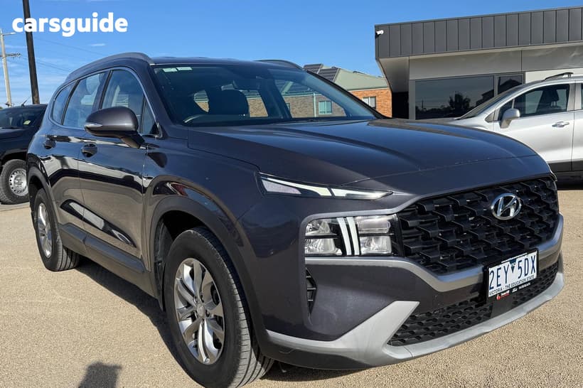 White 2022 Hyundai Santa FE Wagon Crdi (Awd)