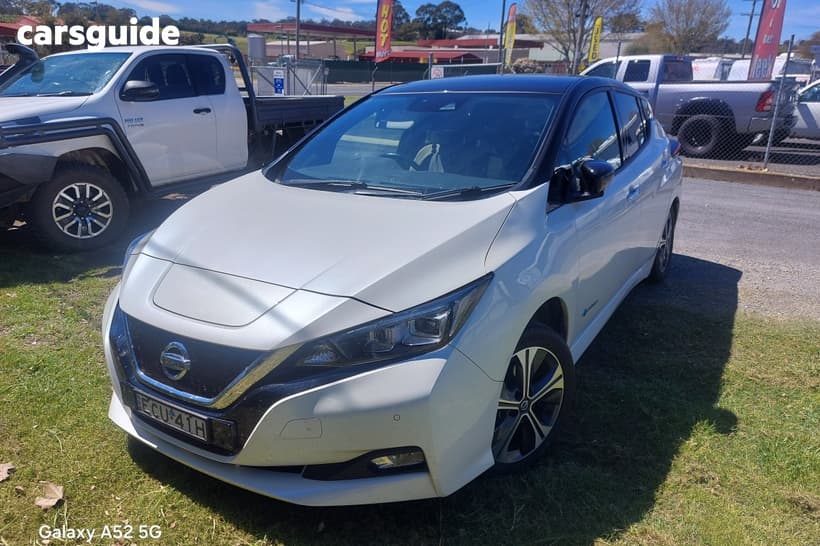 White 2019 Nissan Leaf Hatchback