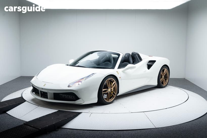 White 2016 Ferrari 488 Convertible F142 R
