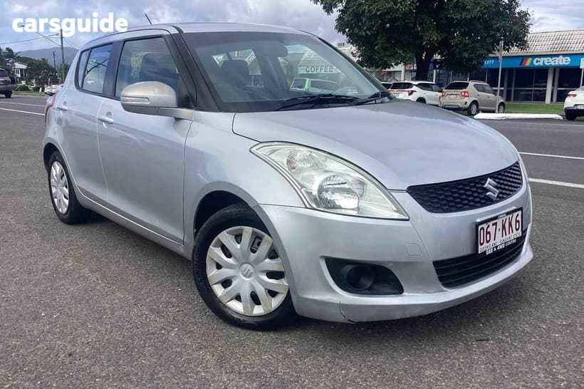 Silver 2013 Suzuki Swift Hatchback Gl