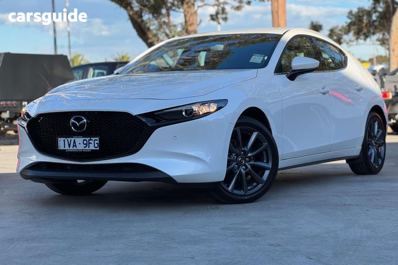 White 2025 Mazda 3 Hatchback G20 Touring Vision