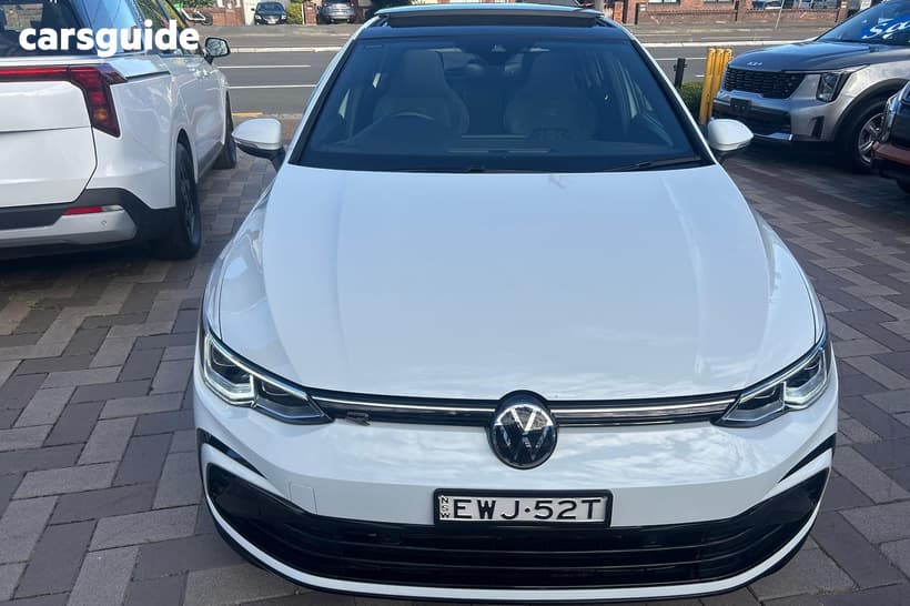 White 2022 Volkswagen Golf Hatchback 110Tsi R-Line