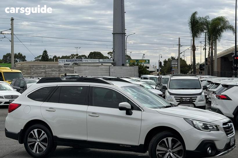White 2020 Subaru Outback Wagon 2.5I Awd