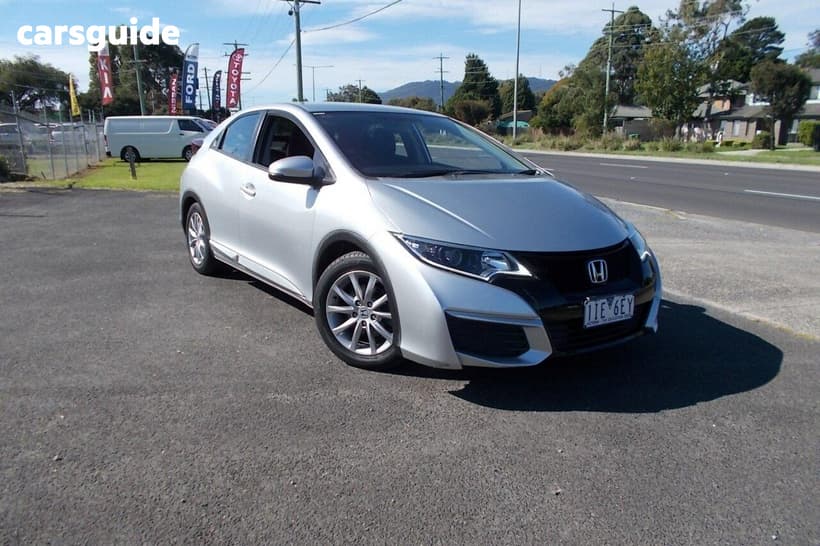 Silver 2016 Honda Civic Hatchback Vti-S
