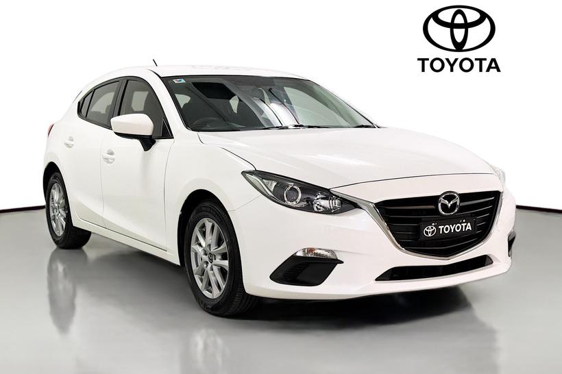 White 2016 Mazda 3 Hatchback Neo