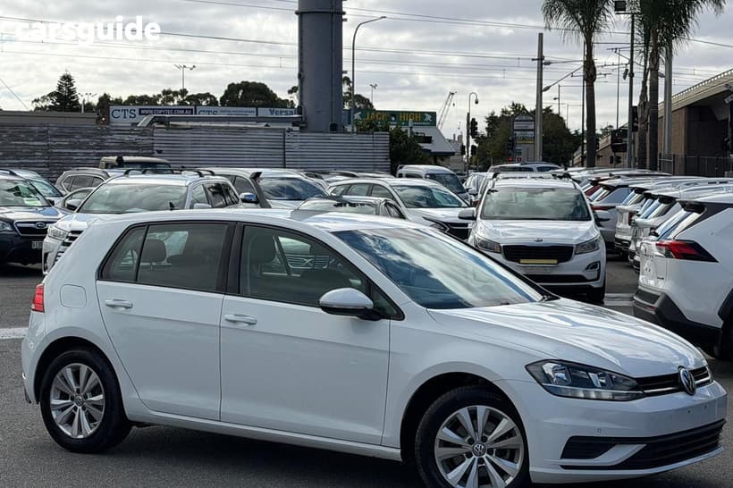 White 2020 Volkswagen Golf Hatchback 110 Tsi Trendline