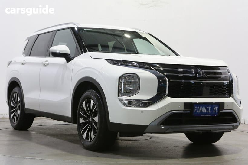 White 2025 Mitsubishi Outlander Wagon Ls 7 Seat (2Wd)