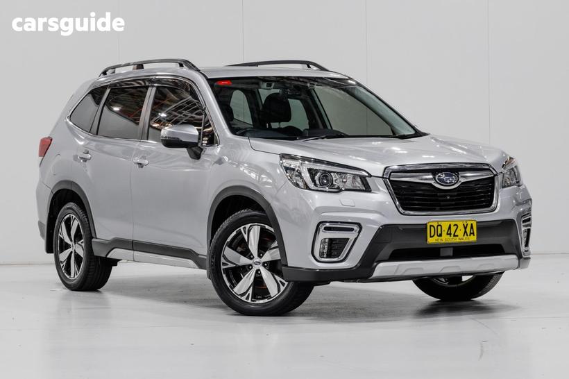 Silver 2018 Subaru Forester Wagon 2.5I-S