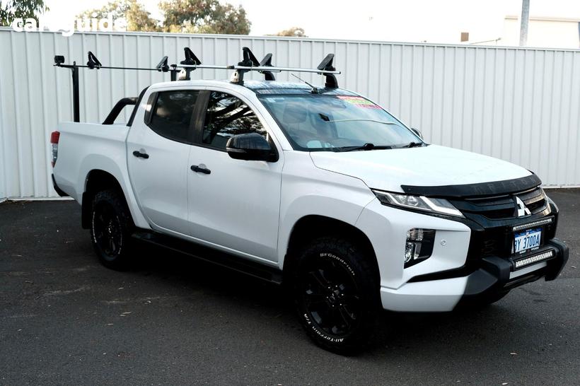 White 2022 Mitsubishi Triton Double Cab Pick Up Gsr (4X4)