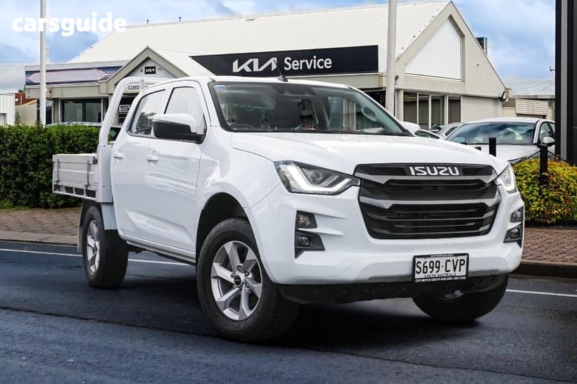 White 2023 Isuzu D-MAX Crew Cab Chassis Ls-M (4X4)